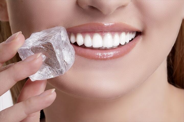 Răng sứ thẩm mỹ ngoài đẹp còn phải đáp ứng tốt chức năng ăn nhai