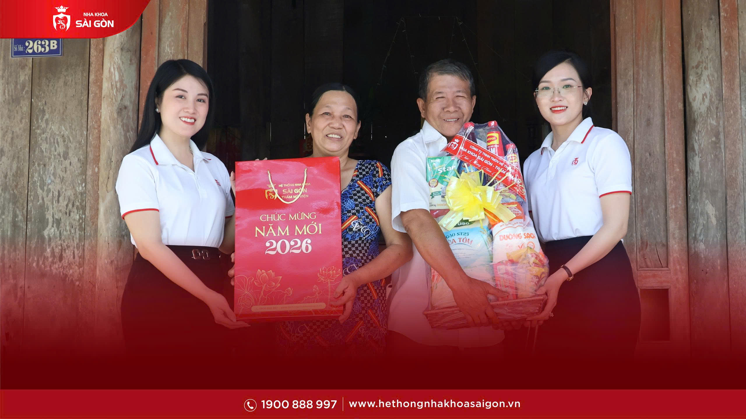 trao quà yêu thương cùng nha khoa sài gòn